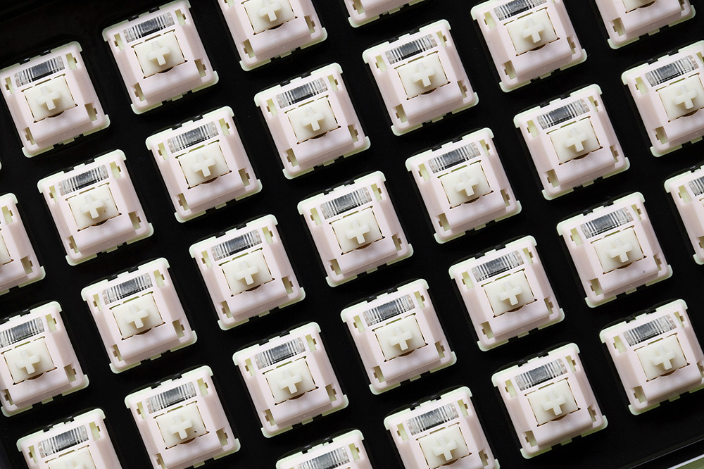 MMD Vivian Switch V2 RGB SMD L - Gaming Keyboard Mini Mechanical review and price